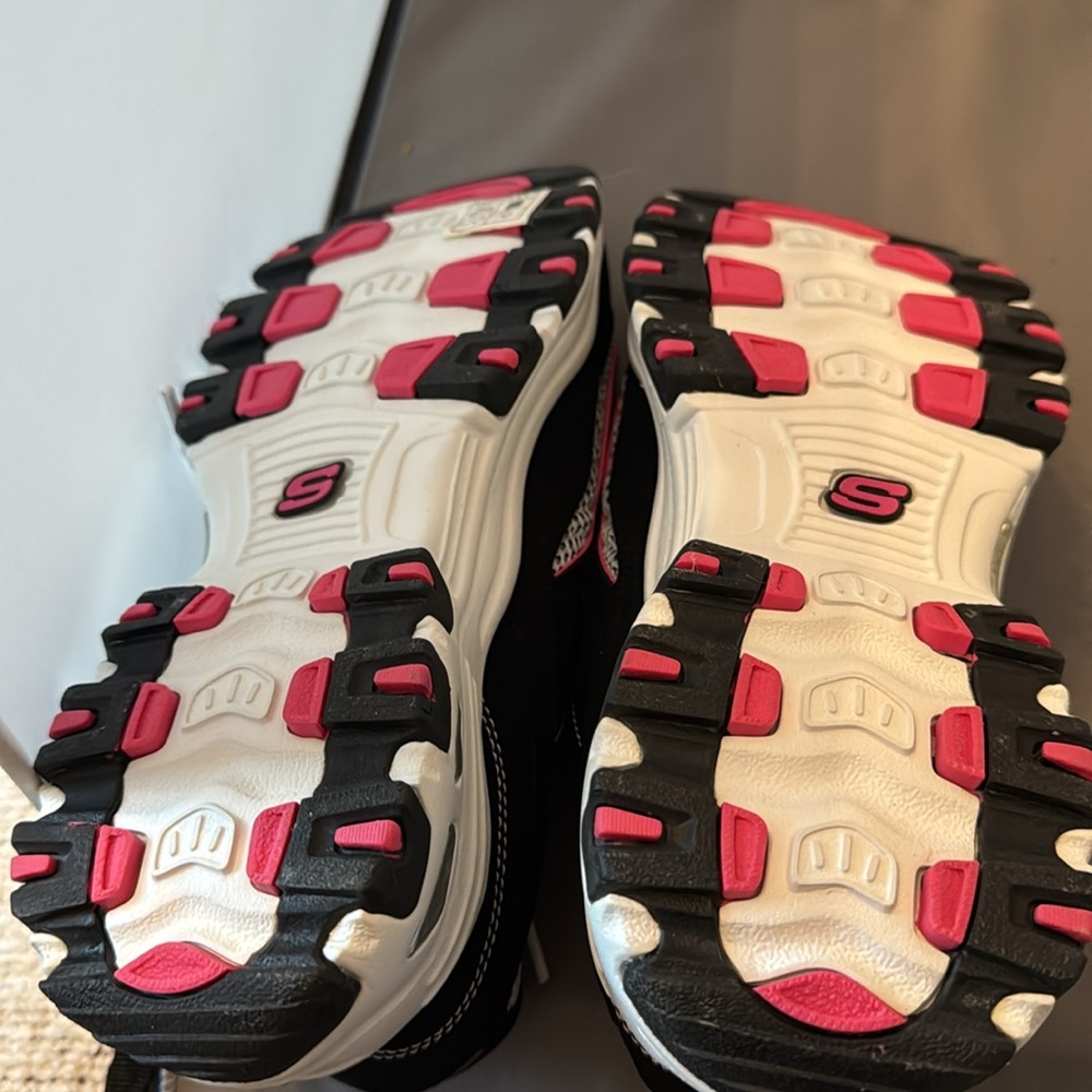 Skechers D Lites Black and Pink Sneakers with White‎ Trim size 7 - Picture 6 of 9